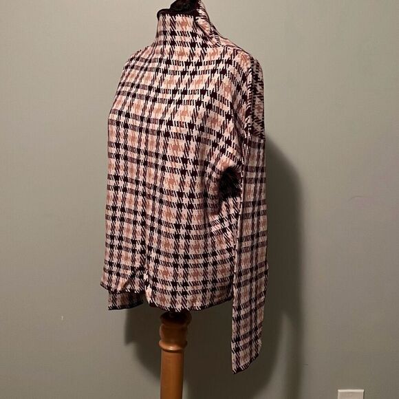 Ann Taylor Factory Women's Mauve Beige Houndstooth Mock Neck Knit Sweater - Picture 2 of 7